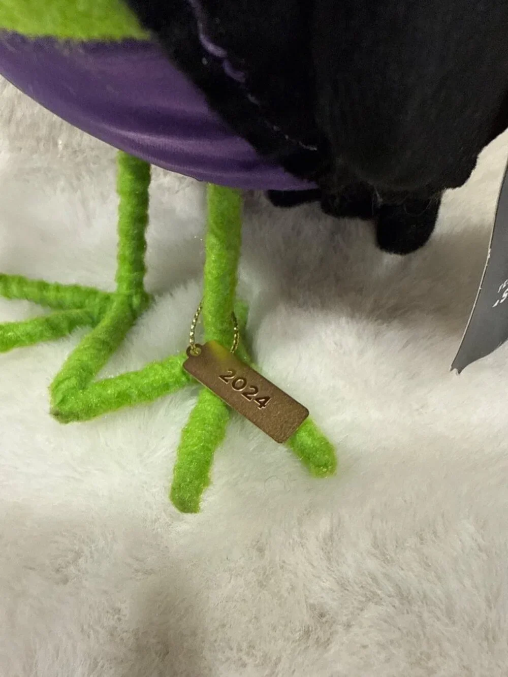 Hyde and Eek! Boutique Featherly Friends Witch Spellma Halloween Decor 2024 - Picture 5 of 8